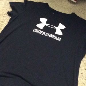 🖤🖤Black under armor T-shirt.🖤🖤